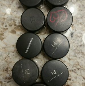 9 Bare Minerals Eye Shadows!